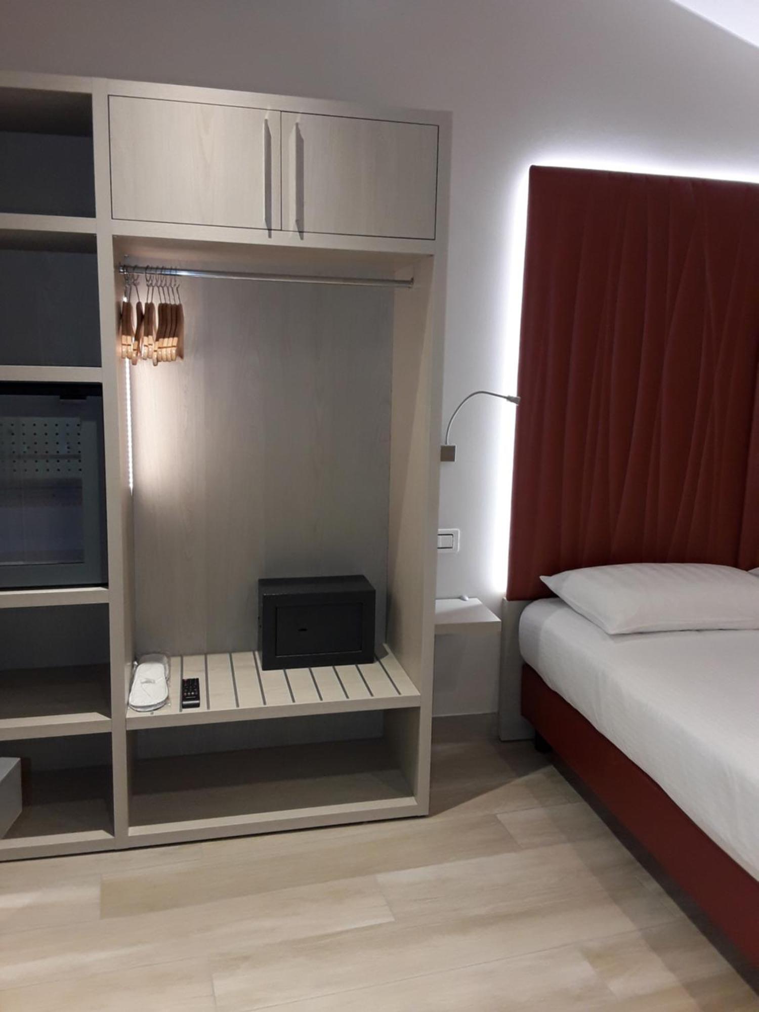 Hotel Danieli La Castellana Lago Di Garda Brenzone sul Garda Zewnętrze zdjęcie