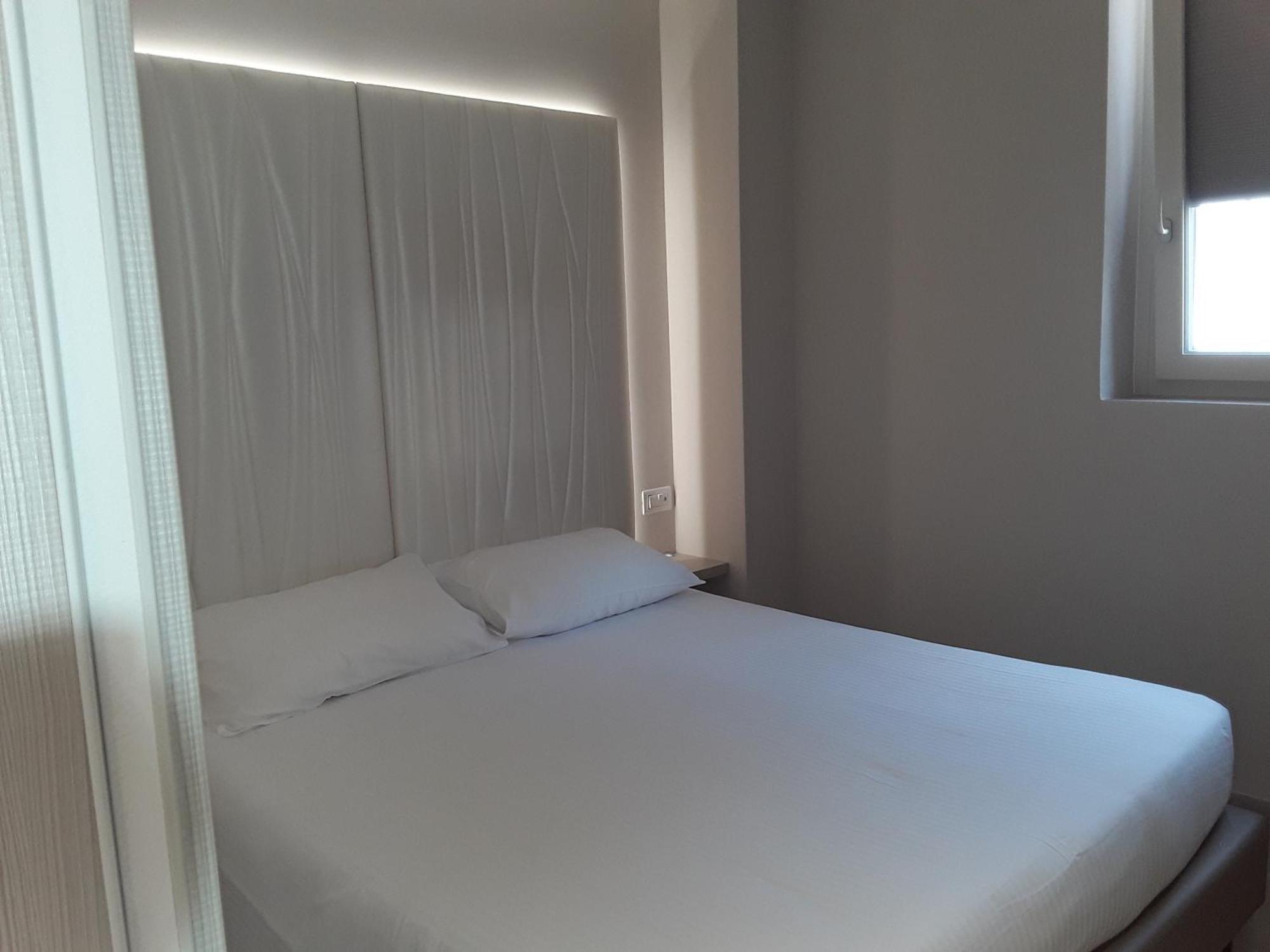Hotel Danieli La Castellana Lago Di Garda Brenzone sul Garda Zewnętrze zdjęcie